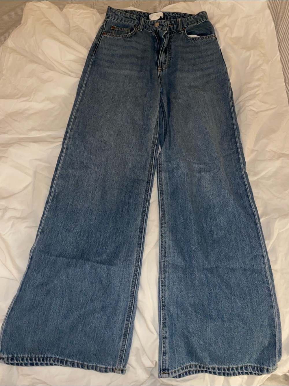H&M Medium Blue Denim Jeans - Casual Wide Silhouette